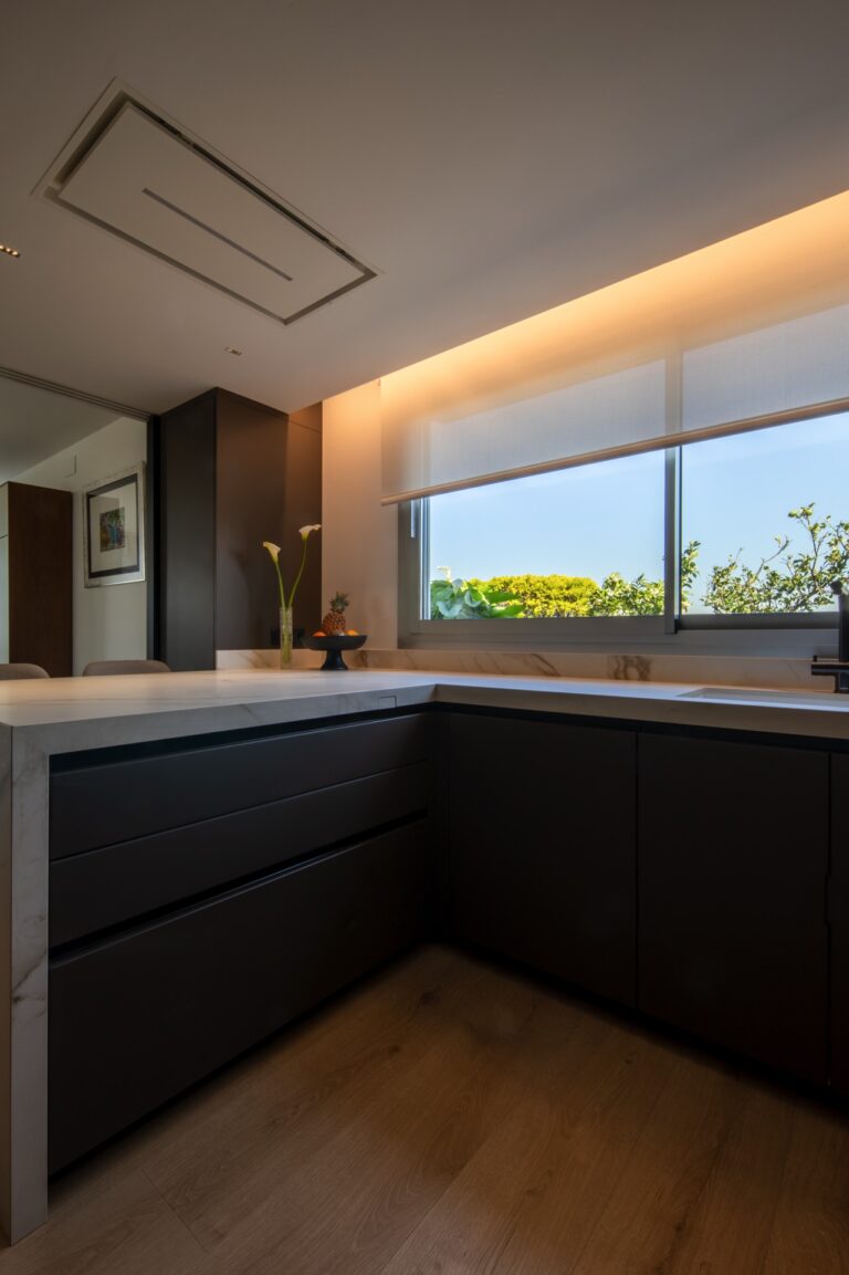 Cocinas de diseño en Valencia: cómo transformar el corazón del hogar con Buraglia